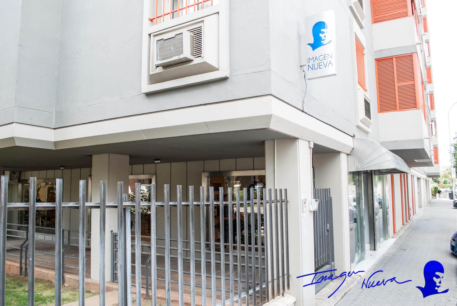Fachada de Imagen Nueva Peluqueros en Sevilla